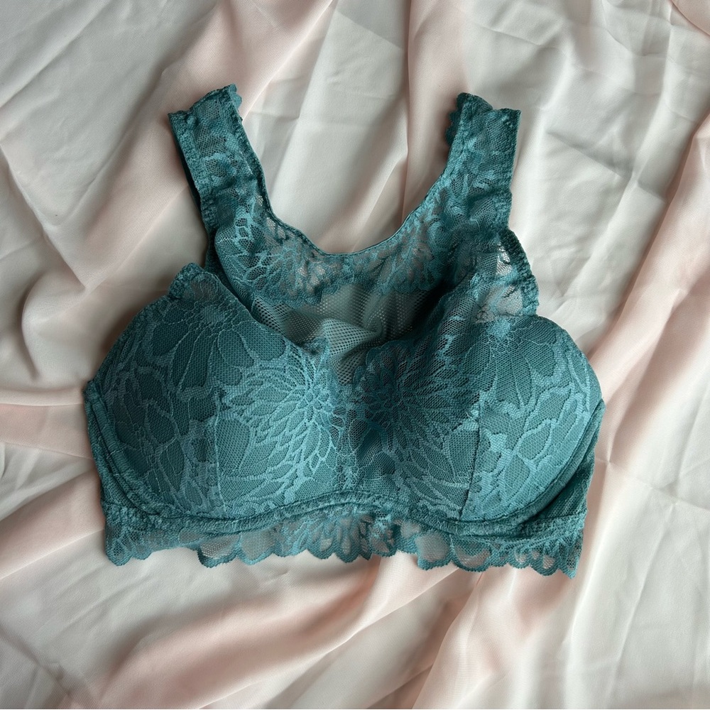 PINK Victoria’s Secret Green Lace Bralette with High Neck Line Size S
